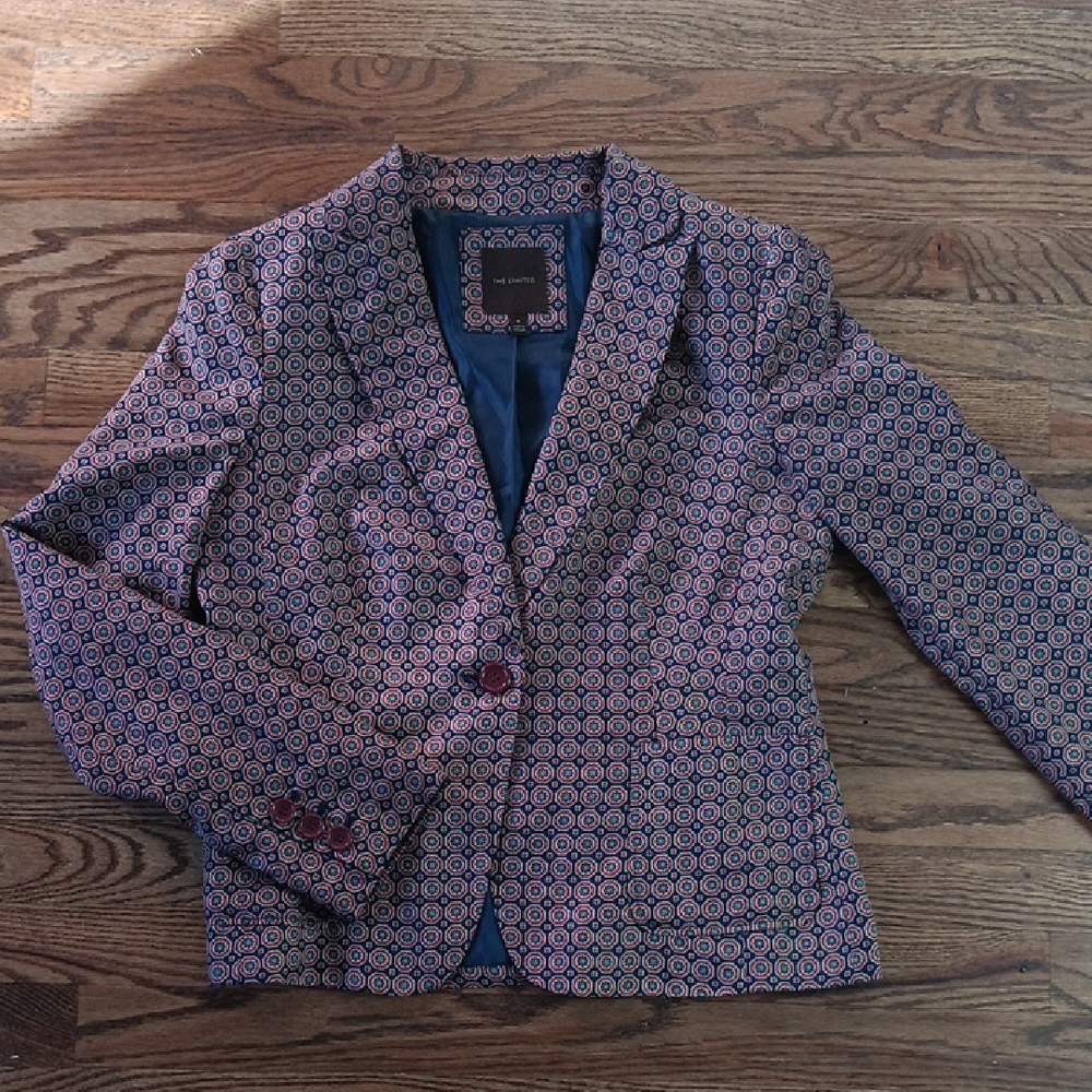 Elegant Women's Blue Patterned Blazer